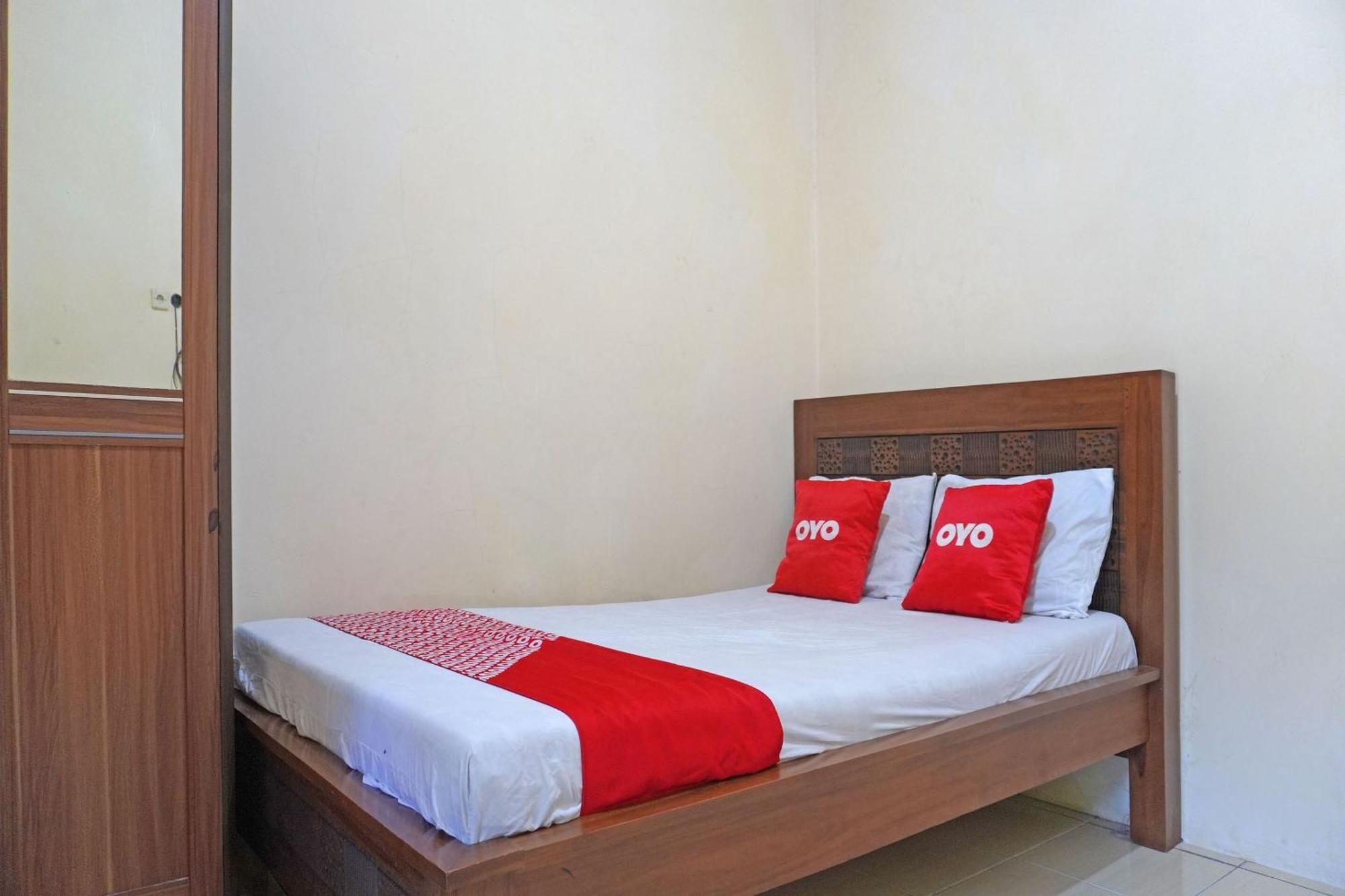 Oyo 91762 Green Home Stay Syariah Purwakarta Eksteriør bilde
